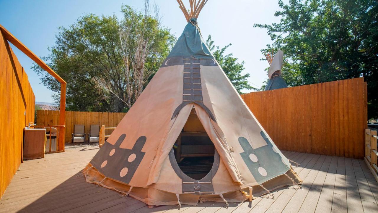 Ok Rv Park Glamping Tipi Ok55 Hotel โมอาบ ภายนอก รูปภาพ