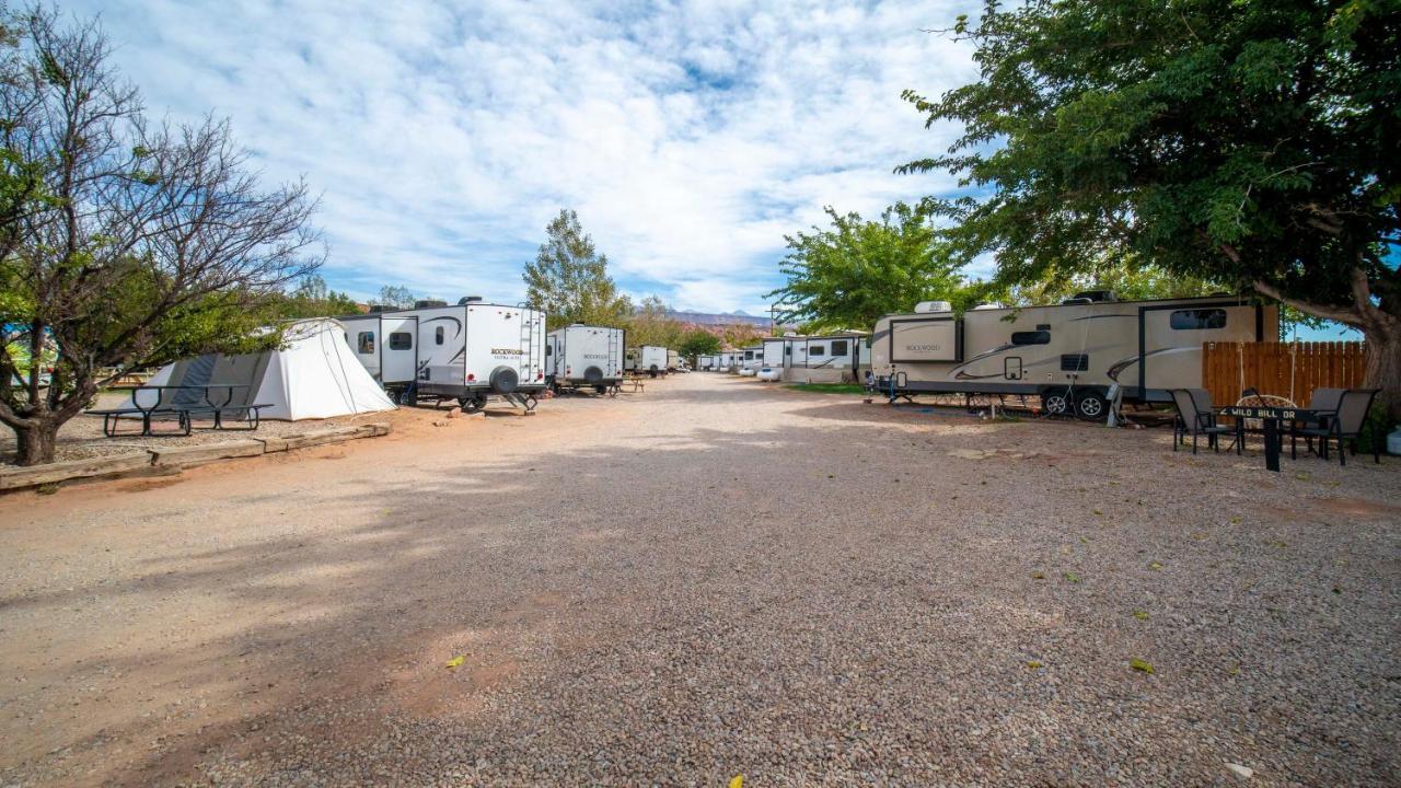 Ok Rv Park Glamping Tipi Ok55 Hotel โมอาบ ภายนอก รูปภาพ